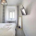 아파트 New 3 Bedroom Flat With River On Sight @alameda *