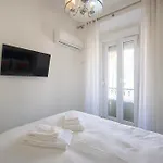 아파트 New 3 Bedroom Flat With River On Sight @alameda
