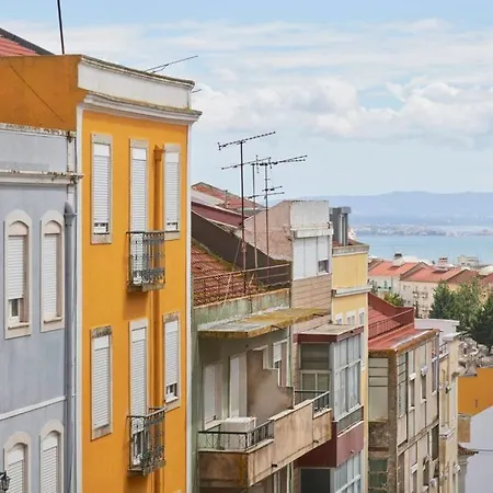 New 3 Bedroom Flat With River On Sight @alameda Lisbon