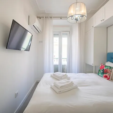 Apartman New 3 Bedroom Flat With River On Sight @alameda