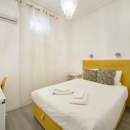 New 3 Bedroom Flat With River On Sight @alameda דירה *