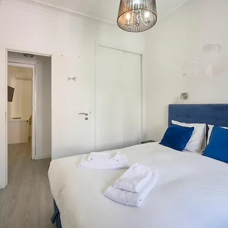 New 3 Bedroom Flat With River On Sight @alameda 리스본