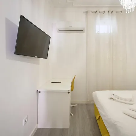 New 3 Bedroom Flat With River On Sight @alameda * 리스본