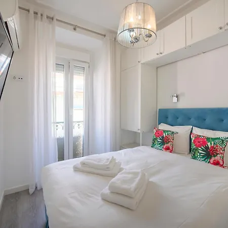 아파트 New 3 Bedroom Flat With River On Sight @alameda *
