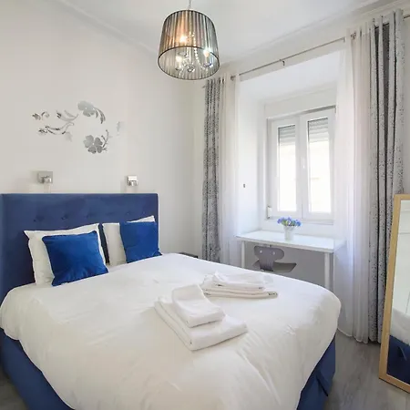Apartment New 3 Bedroom Flat With River On Sight @alameda Lisbon